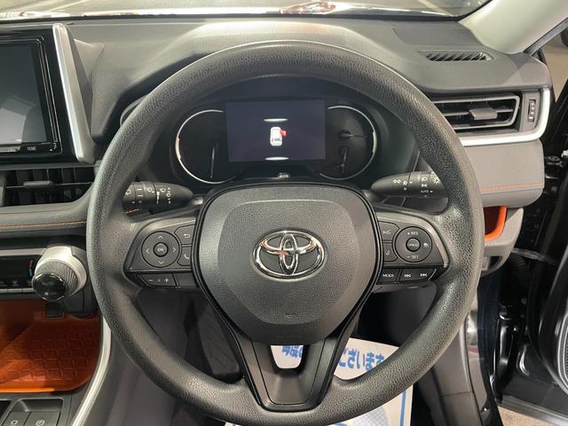 ＲＡＶ４ アドベンチャー　９インチナビ　フルセグ　ＣＤ　ＤＶＤ　バックカメラ　ＥＴＣ　ドラレコ　ＬＥＤライト　フォグランプ　パワーシート　レザーシート（22枚目）