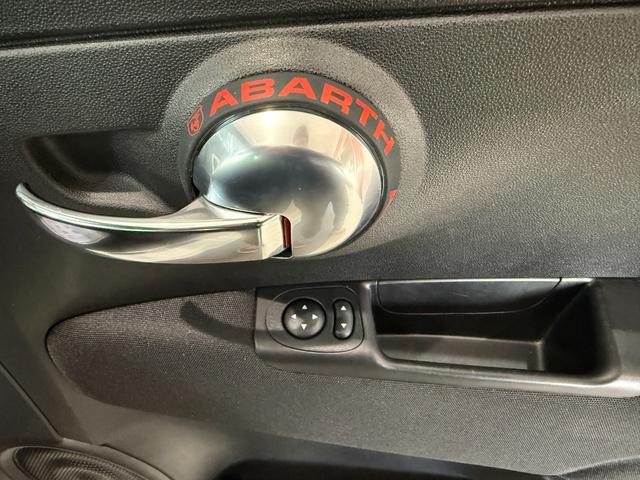 アバルト５９５ ベースグレード　キーレス　Ｄオーディオ　ＢＴ　ＵＳＢ　ＥＴＣ　ドライブレコーダー前後　ＨＩＤ　フォグランプ　５速ＭＴ（10枚目）
