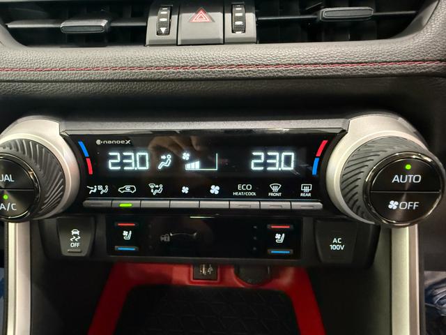 ＲＡＶ４ ハイブリッドアドベンチャー　オフロードパッケージＩＩ　Ｄオーディオ　ナビ　フルセグ　ＢＴ　ＵＳＢ　ＥＴＣ２．０　パノラミックビューモニター　デジタルインナーミラー　ドラレコ　シートヒーター　ステアリングヒーター　エアシート　レザーシート　パワーゲート（8枚目）