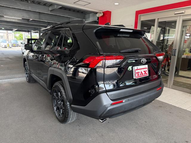 ＲＡＶ４ ハイブリッドアドベンチャー　オフロードパッケージＩＩ　Ｄオーディオ　ナビ　フルセグ　ＢＴ　ＵＳＢ　ＥＴＣ２．０　パノラミックビューモニター　デジタルインナーミラー　ドラレコ　シートヒーター　ステアリングヒーター　エアシート　レザーシート　パワーゲート（17枚目）