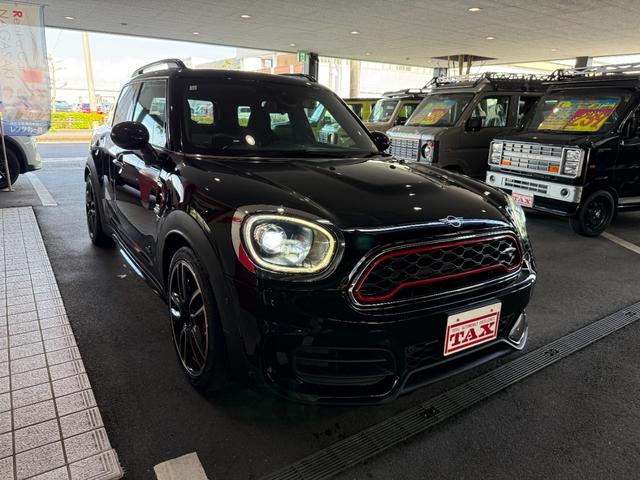 ＭＩＮＩ ジョンクーパーワークス　クロスオーバー　スマートキー　純正ナビ　ＢＴ　ＵＳＢ　バックカメラ　ＥＴＣ　ドラレコ　シートヒーター　パワーゲート　ダウンサス　ルーフレール　ヘッドアップディスプレイ　パドルシフト　１９インチＡＷ　ＬＥＤライト（35枚目）
