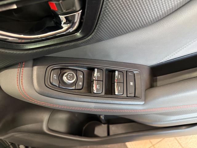 フォレスター Ｘ－ブレイク　スマートキー　メモリーナビ　フルセグ　ＣＤ　ＤＶＤ　ブルーレイ　バックカメラ　ＬＥＤライト　フォグランプ　ＥＴＣ　ドラレコ　デジタルインナーミラー　シートヒーター　ステアリングヒーター　アイサイト（13枚目）