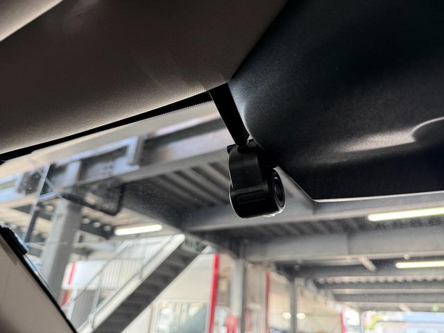 フォレスター Ｘ－ブレイク　スマートキー　メモリーナビ　フルセグ　ＣＤ　ＤＶＤ　ブルーレイ　バックカメラ　ＬＥＤライト　フォグランプ　ＥＴＣ　ドラレコ　デジタルインナーミラー　シートヒーター　ステアリングヒーター　アイサイト（17枚目）