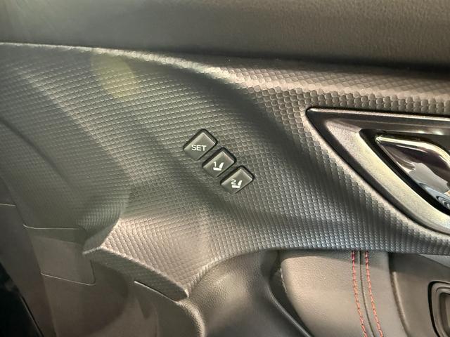 フォレスター Ｘ－ブレイク　スマートキー　メモリーナビ　フルセグ　ＣＤ　ＤＶＤ　ブルーレイ　バックカメラ　ＬＥＤライト　フォグランプ　ＥＴＣ　ドラレコ　デジタルインナーミラー　シートヒーター　ステアリングヒーター　アイサイト（20枚目）