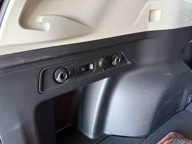 フォレスター Ｘ－ブレイク　スマートキー　メモリーナビ　フルセグ　ＣＤ　ＤＶＤ　ブルーレイ　バックカメラ　ＬＥＤライト　フォグランプ　ＥＴＣ　ドラレコ　デジタルインナーミラー　シートヒーター　ステアリングヒーター　アイサイト（27枚目）