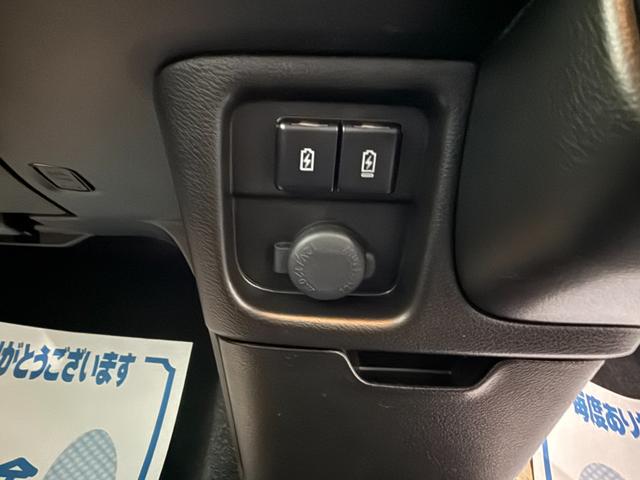 ソリオ ハイブリッドMZ スマートキー 9インチナビ フルセグ CD DVD BT USB 全方位モニター LEDライト フォグランプ シートヒーター ヘッドアップディスプレイ 両側パワースライド セーフティサポート(9枚目)