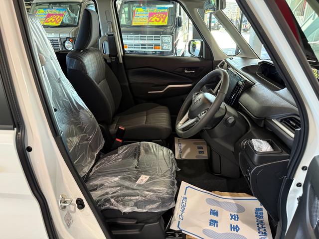 ソリオ ハイブリッドMZ スマートキー 9インチナビ フルセグ CD DVD BT USB 全方位モニター LEDライト フォグランプ シートヒーター ヘッドアップディスプレイ 両側パワースライド セーフティサポート(11枚目)