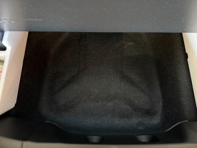 ソリオ ハイブリッドMZ スマートキー 9インチナビ フルセグ CD DVD BT USB 全方位モニター LEDライト フォグランプ シートヒーター ヘッドアップディスプレイ 両側パワースライド セーフティサポート(20枚目)