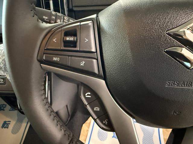 ソリオバンディット ハイブリッドＭＶ　スマートキー　９インチナビ　フルセグ　ＣＤ　ＤＶＤ　ＢＴ　ＵＳＢ　全方位モニター　ＬＥＤライト　フォグランプ　シートヒーター　両側パワースライド　ヘッドアップディスプレイ　セーフティサポート　ＢＳＭ（3枚目）