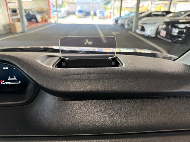 ソリオバンディット ハイブリッドＭＶ　スマートキー　９インチナビ　フルセグ　ＣＤ　ＤＶＤ　ＢＴ　ＵＳＢ　全方位モニター　ＬＥＤライト　フォグランプ　シートヒーター　両側パワースライド　ヘッドアップディスプレイ　セーフティサポート　ＢＳＭ（9枚目）