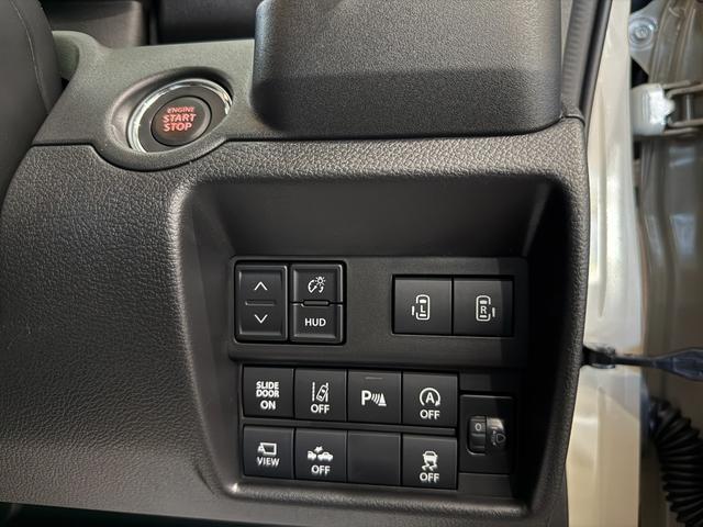 ソリオバンディット ハイブリッドＭＶ　スマートキー　９インチナビ　フルセグ　ＣＤ　ＤＶＤ　ＢＴ　ＵＳＢ　全方位モニター　ＬＥＤライト　フォグランプ　シートヒーター　両側パワースライド　ヘッドアップディスプレイ　セーフティサポート　ＢＳＭ（18枚目）