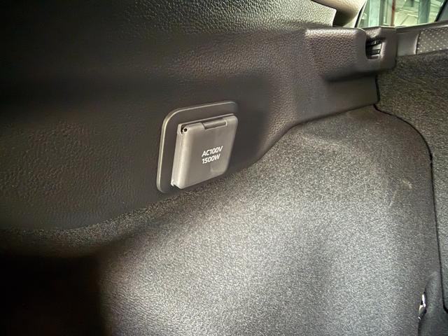 プリウス Ｚ　ＴＲＤフロントスポイラー　２０インチＡＷ　ローダウン　Ｄオーディオ　ナビ　フルセグ　ＢＴ　ＵＳＢ　ＨＤＭＩ　パノラミックビューモニター　デジタルインナーミラー　ムーンルーフ　パーキングサポート　ＢＳＭ（6枚目）