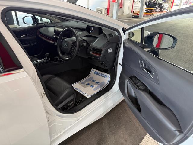 プリウス Ｚ　ＴＲＤフロントスポイラー　２０インチＡＷ　ローダウン　Ｄオーディオ　ナビ　フルセグ　ＢＴ　ＵＳＢ　ＨＤＭＩ　パノラミックビューモニター　デジタルインナーミラー　ムーンルーフ　パーキングサポート　ＢＳＭ（38枚目）