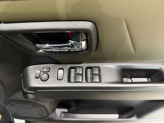 クロスビー ハイブリッドMZ スマートキー 9インチナビ フルセグ BT USB HDMI 全方位モニター LEDライト フォグランプ シートヒーター ステアリングヒーター ヘッドアップディスプレイ セーフティサポート(19枚目)