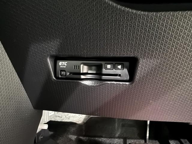 タント カスタムＲＳリミテッド　スマートキー　８インチナビ　フルセグ　ＣＤ　ＤＶＤ　バックカメラ　ＬＥＤライト　フォグランプ　シートヒーター　ＥＴＣ　両側パワースライド　１５インチＡＷ（5枚目）