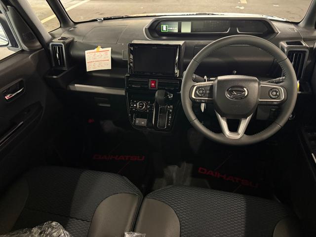 タント カスタムＲＳリミテッド　スマートキー　８インチナビ　フルセグ　ＣＤ　ＤＶＤ　バックカメラ　ＬＥＤライト　フォグランプ　シートヒーター　ＥＴＣ　両側パワースライド　１５インチＡＷ（8枚目）