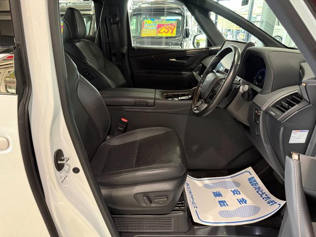 ヴェルファイアハイブリッド Z プレミア スマートキー ナビ フルセグ BT USB HDMI パノラミックビューモニター 左右独立ムーンルーフ デジタルインナーミラー 両側パワースライド パワーゲート ドライブレコーダー前後 ワンオーナー(14枚目)