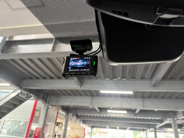 ヴェルファイアハイブリッド Z プレミア スマートキー ナビ フルセグ BT USB HDMI パノラミックビューモニター 左右独立ムーンルーフ デジタルインナーミラー 両側パワースライド パワーゲート ドライブレコーダー前後 ワンオーナー(28枚目)