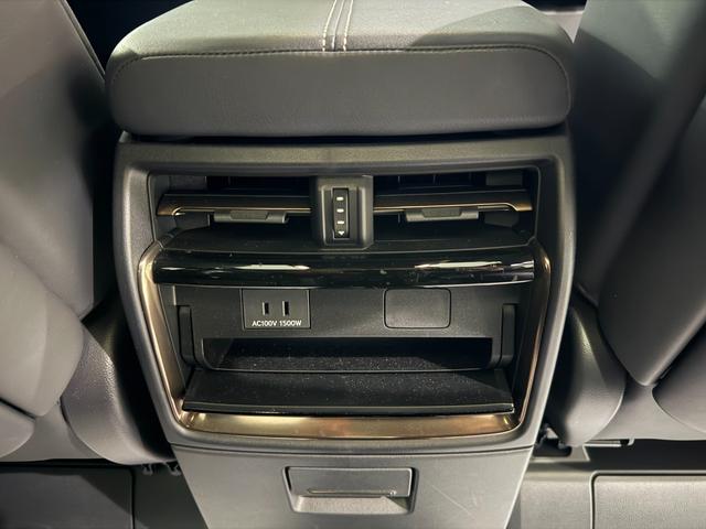 ヴェルファイアハイブリッド Z プレミア スマートキー ナビ フルセグ BT USB HDMI パノラミックビューモニター 左右独立ムーンルーフ デジタルインナーミラー 両側パワースライド パワーゲート ドライブレコーダー前後 ワンオーナー(30枚目)