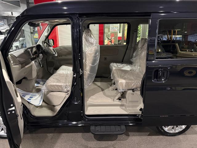 エブリイワゴン ＰＺターボスペシャル　スマートキー　Ｄオーディオ　ＢＴ　ＵＳＢ　バックカメラ　ＬＥＤライト　フォグランプ　シートヒーター　両側パワースライド　オートステップ　セーフティサポート　１４インチＡＷ（10枚目）