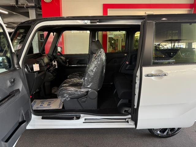 タント カスタムＸ　スマートキー　９インチＤオーディオ　フルセグ　ＢＴ　ＵＳＢ　ＨＤＭＩ　バックカメラ　ＬＥＤライト　フォグランプ　シートヒーター　両側パワースライド　１４インチＡＷ（22枚目）