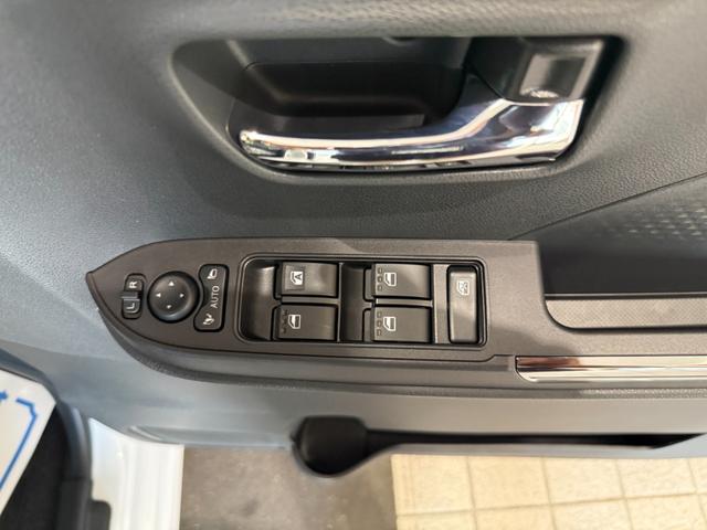 タント カスタムＸ　スマートキー　９インチＤオーディオ　フルセグ　ＢＴ　ＵＳＢ　ＨＤＭＩ　バックカメラ　ＬＥＤライト　フォグランプ　シートヒーター　両側パワースライド　１４インチＡＷ（30枚目）