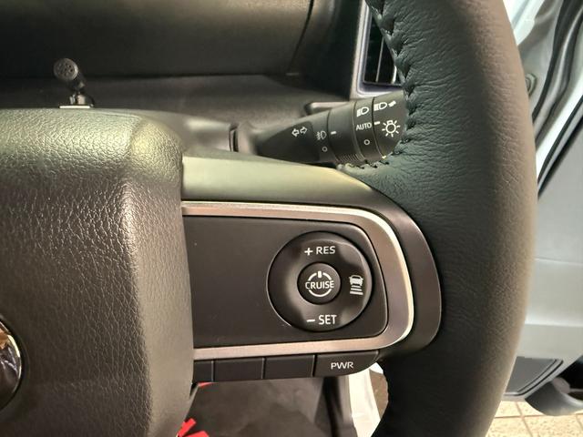 タント カスタムＲＳリミテッド　スマートキー　８インチナビ　フルセグ　ＣＤ　ＤＶＤ　バックカメラ　ＬＥＤライト　フォグランプ　シートヒーター　ＥＴＣ　両側パワースライド　１５インチＡＷ（3枚目）