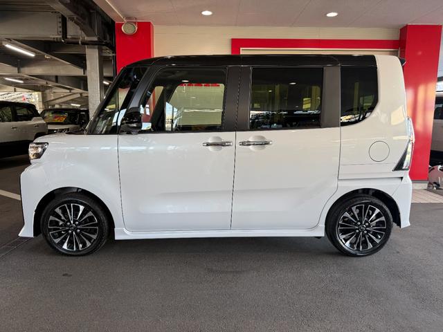 タント カスタムＲＳリミテッド　スマートキー　８インチナビ　フルセグ　ＣＤ　ＤＶＤ　バックカメラ　ＬＥＤライト　フォグランプ　シートヒーター　ＥＴＣ　両側パワースライド　１５インチＡＷ（9枚目）