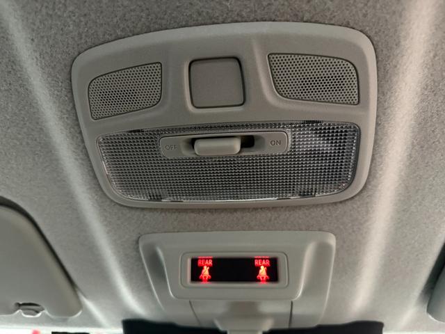 ジムニーノマド ＦＣ　ＤＡＭＤアドバンス　ＣＳＴゼロワンハイパー１６インチＡＷ　ジオランダーＡＴタイヤ　９インチナビ　フルセグ　ＣＤ　ＤＶＤ　ＬＥＤライト　フォグランプ　シートヒーター　セーフティサポート　フロントカメラ（27枚目）