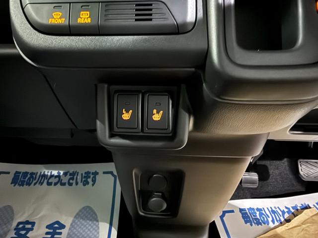 スペーシア ハイブリッドＸ　スマートキー　８インチナビ　フルセグ　ＣＤ　ＤＶＤ　ＬＥＤライト　シートヒーター　両側パワースライド　セーフティサポート　オットマン（3枚目）