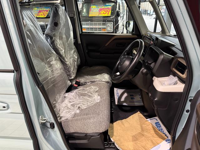 スペーシア ハイブリッドＸ　スマートキー　８インチナビ　フルセグ　ＣＤ　ＤＶＤ　ＬＥＤライト　シートヒーター　両側パワースライド　セーフティサポート　オットマン（12枚目）