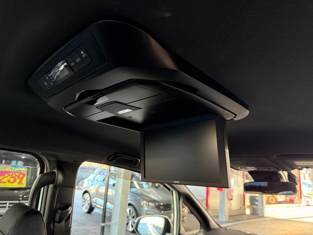 ヴォクシー ハイブリッドＺＳ　スマートキー　１１インチナビ　フルセグ　ＣＤ　ＤＶＤ　バックカメラ　フリップダウンモニター　ＬＥＤライト　フォグランプ　ＥＴＣ　両側パワースライド　シートヒーター　１６インチＡＷ（32枚目）