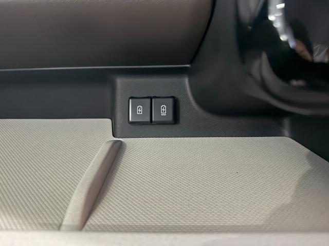 スペーシア ハイブリッドX スマートキー 8インチナビ フルセグ CD DVD LEDライト シートヒーター オットマン 両側パワースライド セーフティサポート(5枚目)