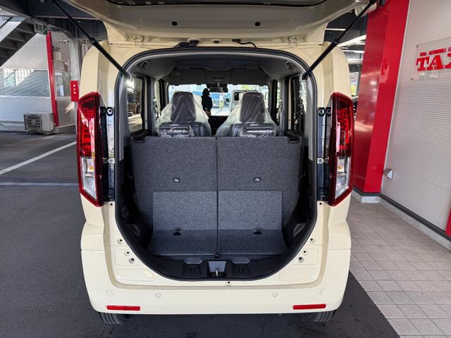 スペーシア ハイブリッドX スマートキー 8インチナビ フルセグ CD DVD LEDライト シートヒーター オットマン 両側パワースライド セーフティサポート(20枚目)