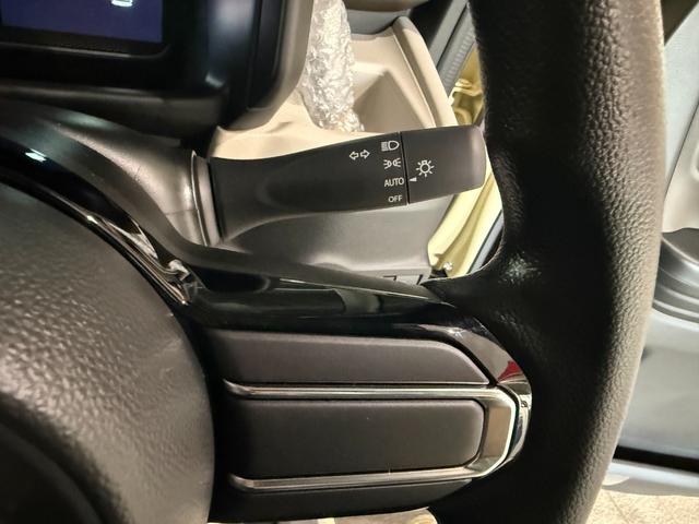 スペーシア ハイブリッドX スマートキー 8インチナビ フルセグ CD DVD LEDライト シートヒーター オットマン 両側パワースライド セーフティサポート(24枚目)