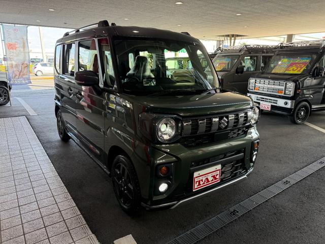 スペーシアギア ハイブリッドＸＺ　スマートキー　８インチナビ　フルセグ　ＣＤ　ＤＶＤ　ＬＥＤライト　フォグランプ　シートヒーター　ステアリングヒーター　オットマン　両側パワースライド　ヘッドアップディスプレイ　ルーフレール（9枚目）