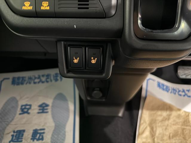 スペーシアギア ハイブリッドＸＺ　スマートキー　８インチナビ　フルセグ　ＣＤ　ＤＶＤ　ＬＥＤライト　フォグランプ　シートヒーター　ステアリングヒーター　オットマン　両側パワースライド　ヘッドアップディスプレイ　ルーフレール（11枚目）