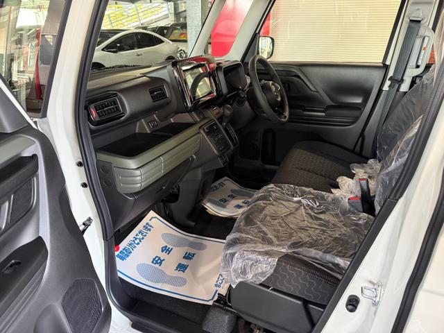 スペーシアギア ハイブリッドXZ スマートキー 8インチナビ フルセグ CD DVD LEDライト フォグランプ シートヒーター ステアリングヒーター オットマン 両側パワースライド ヘッドアップディスプレイ セーフティサポート(19枚目)