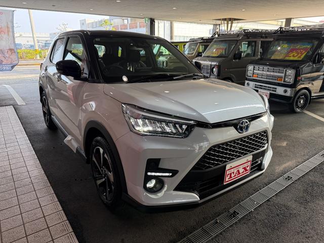 ライズ Ｚ　スマートキー　９インチＤオーディオ　フルセグ　ＢＴ　ＵＳＢ　ＨＤＭＩ　パノラマビューモニター　ＬＥＤライト　フォグランプ　シートヒーター　１７インチＡＷ（12枚目）