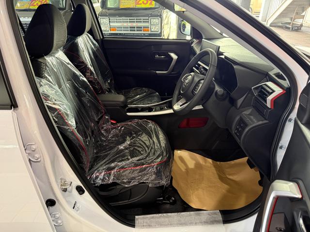 ライズ Ｚ　スマートキー　９インチＤオーディオ　フルセグ　ＢＴ　ＵＳＢ　ＨＤＭＩ　パノラマビューモニター　ＬＥＤライト　フォグランプ　シートヒーター　１７インチＡＷ（22枚目）