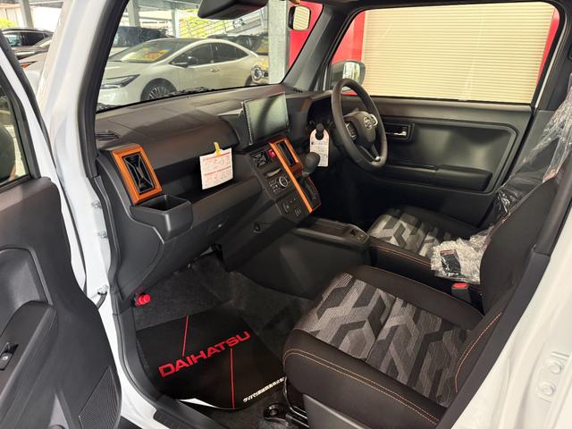 タフト Ｇ　スマートキー　９インチＤオーディオ　フルセグ　ＢＴ　ＵＳＢ　ＨＤＭＩ　バックカメラ　ＬＥＤライト　フォグランプ　シートヒーター　ガラスルーフ　１５インチＡＷ（10枚目）