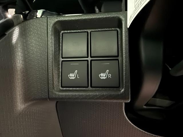 タント カスタムＲＳリミテッド　スマートキー　８インチナビ　フルセグ　ＣＤ　ＤＶＤ　バックカメラ　ＬＥＤライト　フォグランプ　シートヒーター　ＥＴＣ　両側パワースライド　１５インチＡＷ（4枚目）