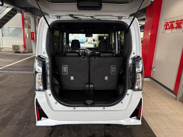 タント カスタムＲＳリミテッド　スマートキー　８インチナビ　フルセグ　ＣＤ　ＤＶＤ　バックカメラ　ＬＥＤライト　フォグランプ　シートヒーター　ＥＴＣ　両側パワースライド　１５インチＡＷ（10枚目）