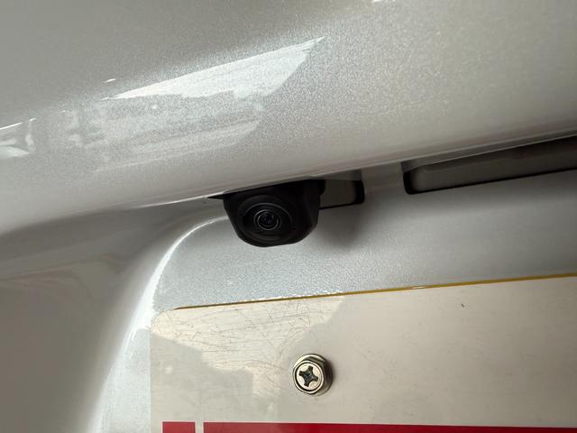 タント カスタムＲＳリミテッド　スマートキー　８インチナビ　フルセグ　ＣＤ　ＤＶＤ　バックカメラ　ＬＥＤライト　フォグランプ　シートヒーター　ＥＴＣ　両側パワースライド　１５インチＡＷ（18枚目）