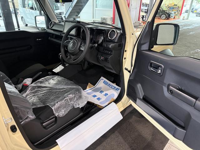 ジムニーシエラ ＪＣ　スマートキー　９インチナビ　フルセグ　ＣＤ　ＤＶＤ　ＬＥＤライト　フォグランプ　シートヒーター　セーフティサポート　１５インチＡＷ（5枚目）