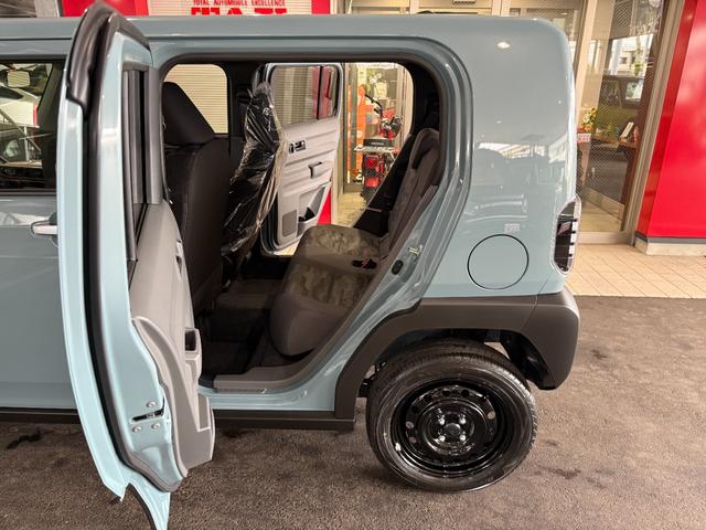 タフト Ｘ　スマートキー　メモリーナビ　フルセグ　ＣＤ　ＤＶＤ　バックカメラ　ＬＥＤライト　ガラスルーフ（4枚目）