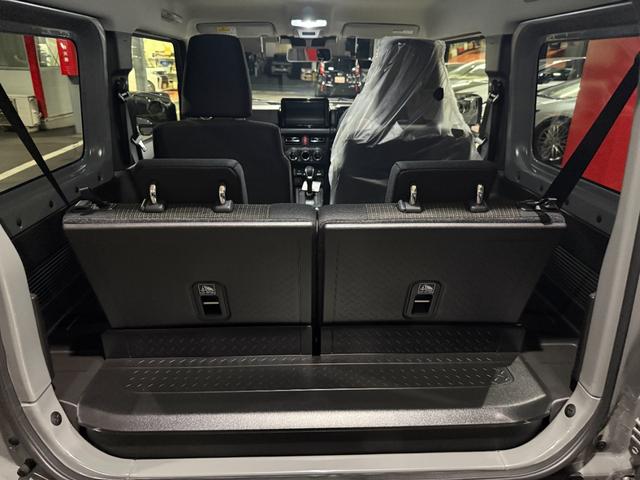 ジムニー ＸＣ　スマートキー　９インチナビ　フルセグ　ＣＤ　ＤＶＤ　ＬＥＤライト　フォグランプ　シートヒーター　セーフティサポート　１６インチＡＷ（24枚目）