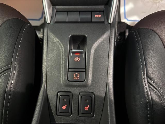 フロンクス ベースグレード　スマートキー　９インチＤオーディオ　ＢＴ　ＵＳＢ　全方位モニター　ＬＥＤライト　シートヒーター　ワイヤレス充電　ハーフレザーシート　セーフティサポート　１６インチＡＷ（14枚目）