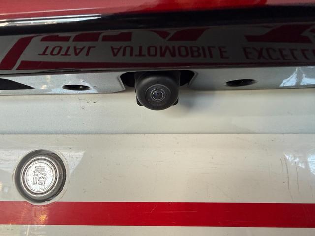 フロンクス ベースグレード　スマートキー　９インチＤオーディオ　ＢＴ　ＵＳＢ　全方位モニター　ＬＥＤライト　シートヒーター　ワイヤレス充電　ハーフレザーシート　セーフティサポート　１６インチＡＷ（22枚目）