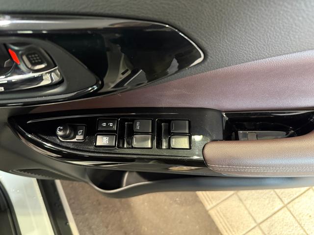 フロンクス ベースグレード　スマートキー　９インチＤオーディオ　ＢＴ　ＵＳＢ　全方位モニター　ＬＥＤライト　シートヒーター　ワイヤレス充電　ハーフレザーシート　セーフティサポート　１６インチＡＷ（29枚目）